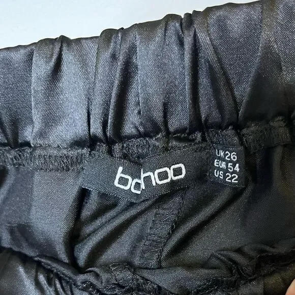 Boohoo Black Two-Piece Tank and Shorts Pajama Set Size 22 - Picture 12 of 14